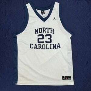 Jordan North Carolina Tar Heels 23 Basketball‎ Jersey Men's XXL White Blue